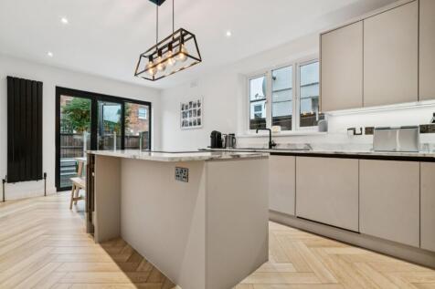 Picture No. 05