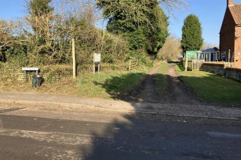 Entrance Track