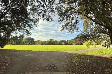 Clarence Park Close By