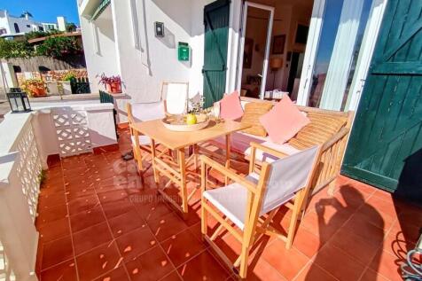 Seaside flat in Cala'n Porter