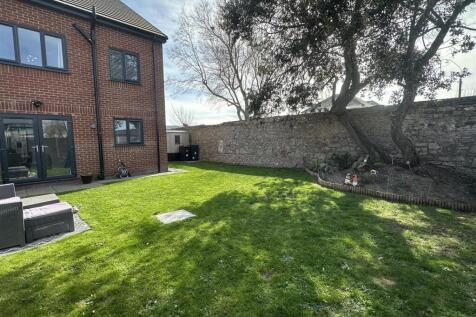 Garden view 2.JPG