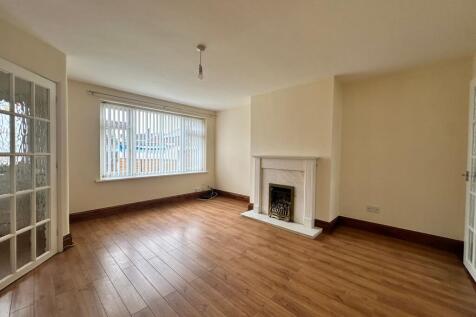 Cotswold Place, Warrington, WA2 photo 3