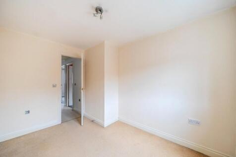 Fitwell Road, Redhouse, Swindon, SN25 photo 5