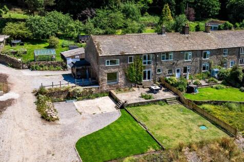 Front elevated view - Hayloft house - Ewemove Whit