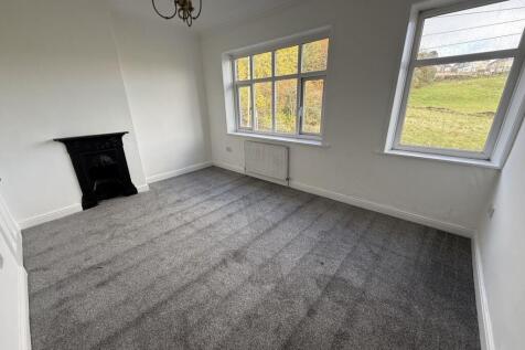 Field View, Keighley Road, Illingworth, Halifax, Calderdale photo 5