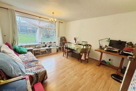 Lounge Dining Room 1
