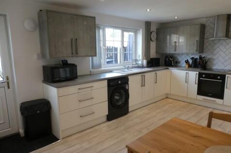 Lime Tree Walk, Conisbrough, DN12 photo 3