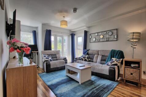 Living Area.jpg