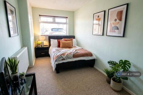 Great Sized Double Bedroom 