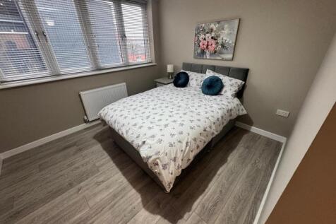 15 Burdett House Summer Row Wolverhampton WV1 3HT photo 4