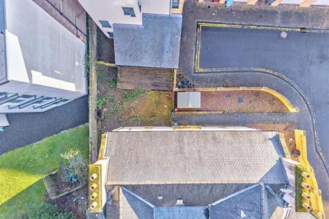 11 McVicars Lane Dundee-1.JPG