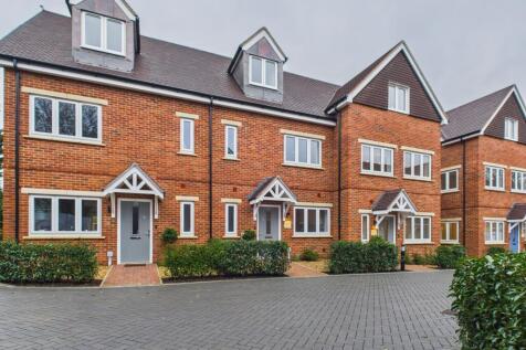 CAM02136G0-PR0499-STILL021