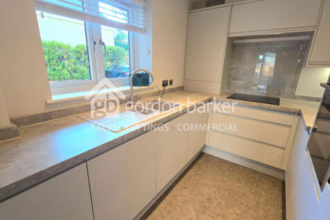 Jade, Delhi Close, Poole, Bournemouth Christchurch Poole photo 4