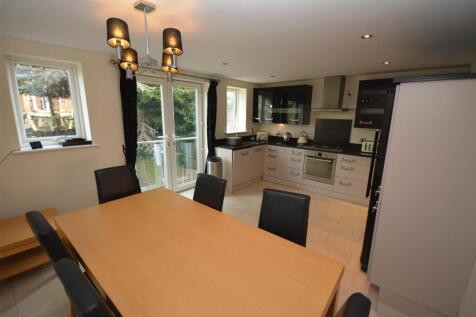 devonshire house dining.JPG