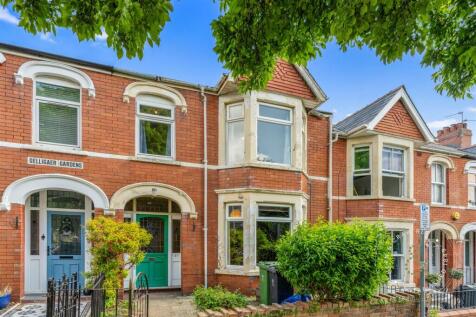 Gelligaer Gardens, Hern Crabtree (29).jpg