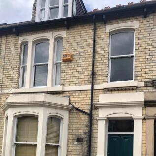 6 bedroom House for rent