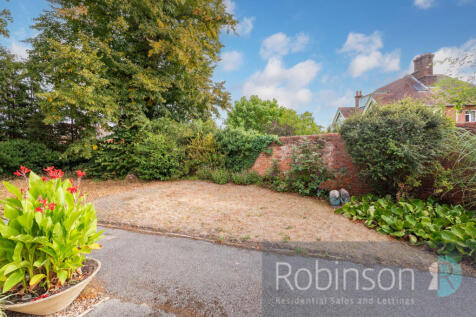 26 Lynton Green-1