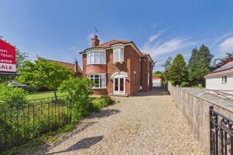 5 Bedroom Detached House - For Sale