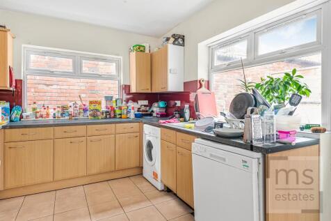 £120pppw Lenton Boulevard, Nottingham photo 2