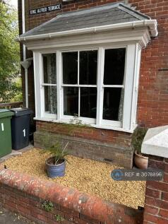 3-bed terraced on King Alfred Terrace, Winchester, SO23, £2,100/mo