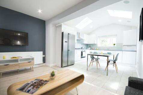 Wishford Avenue, Nottingham, NG7 photo 2
