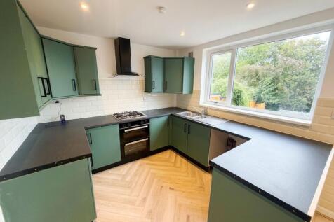 Brookfield Avenue, Swinton, S64 photo 4
