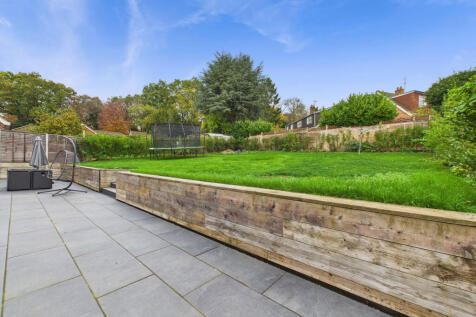 CAM01984G0-PR0530-STILL019