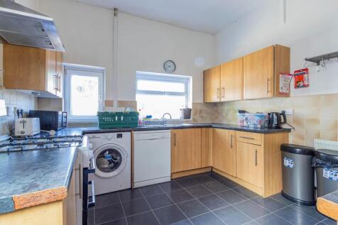Pentyrch Street, Cathays photo 4