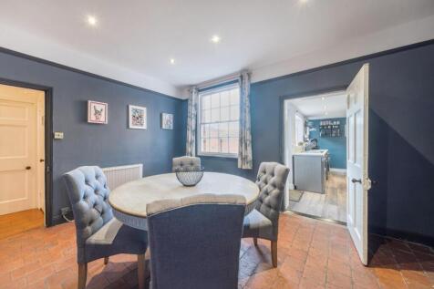 2nd view DINING ROOM.jpg