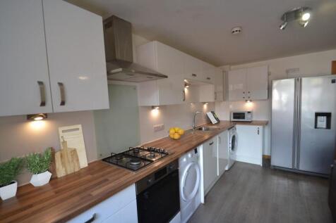 F6 - KITCHEN.jpg