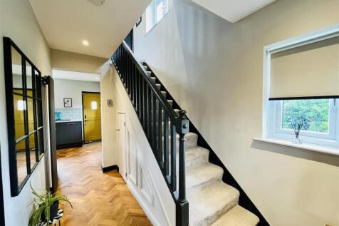 Fairywell Road, Timperley, Altrincham photo 4