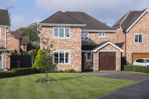 6 St Catherine Drive-004.JPG