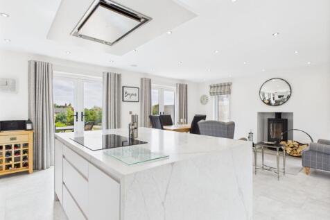 Kitchen/ Dining/ Family Room