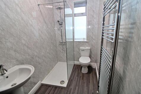 Shower Room.JPG