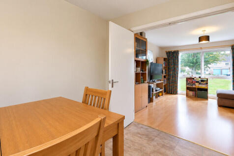Boundary Close, Woodstock photo 4