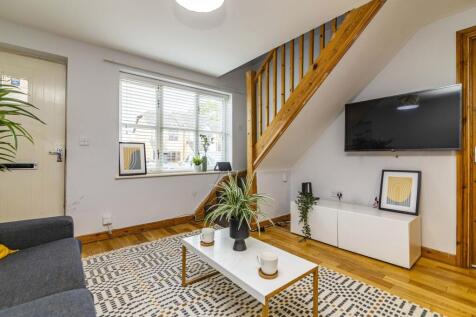 Heron Drive, Lenton, NG7 photo 3