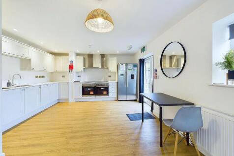 3 - 6 Bed HMO Filton.jpg