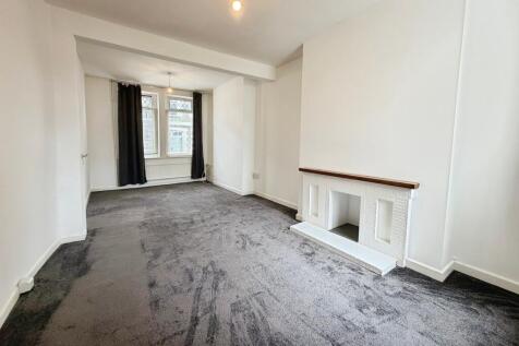 Salop Street, Caerphilly photo 4