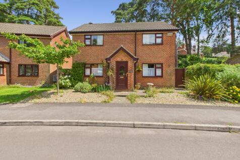 Broadstone, BH18 - property photo