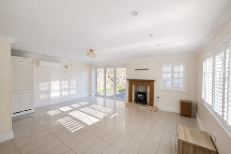 Living area.png