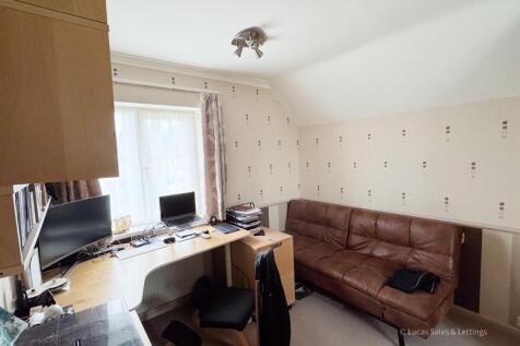 4 Greenfield Ave Kett-10.jpg