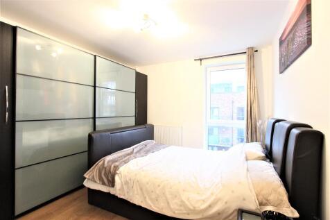 1 Honour Gardens, Barking Academy, Dagenham, RM8 2GF photo 5