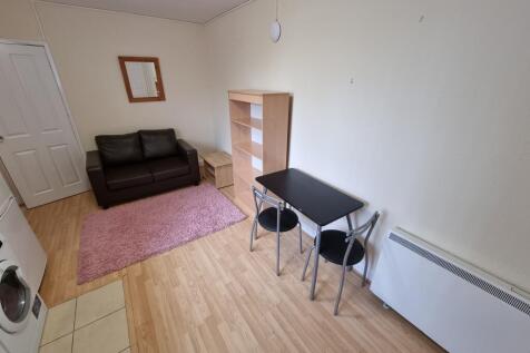 Flat 3, 38 Clarendon Square, Leamington Spa photo 3