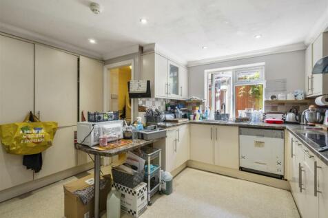 Nonsuch Park Hotel 303172 08.jpg