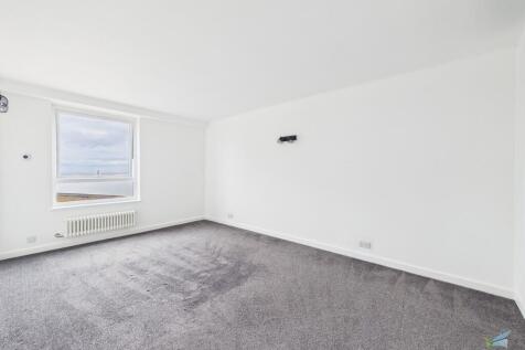 91, The Cliff , Wallasey  photo 5