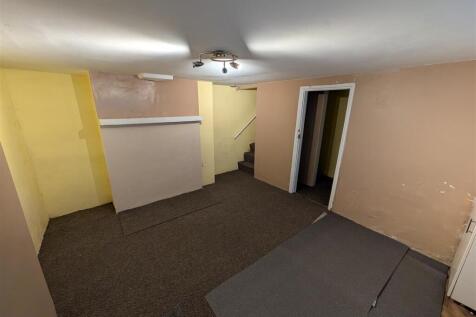 Basement/Utility Room
