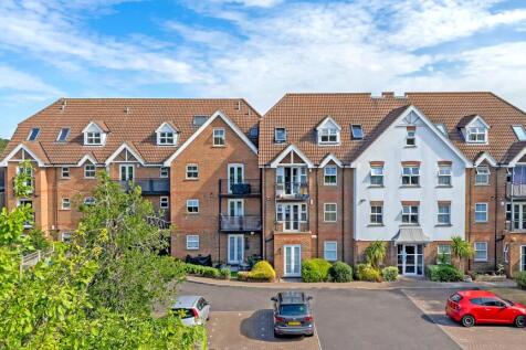 Romford, RM2 - property photo