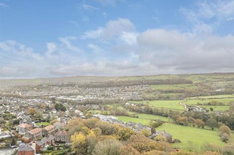 37 - 38 Sunnybank Crescent HX4 8ND.jpg
