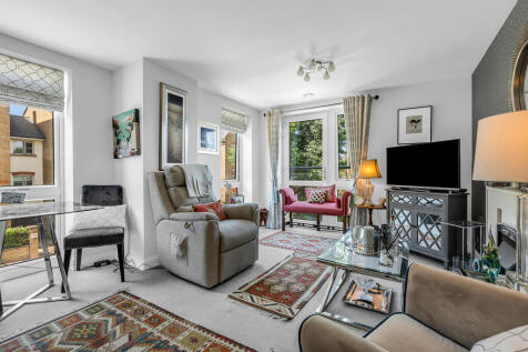 Edward House, Pegs Lane photo 3
