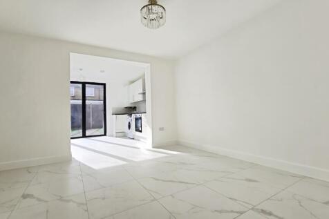 Godbold Road, London E13 3AL photo 5